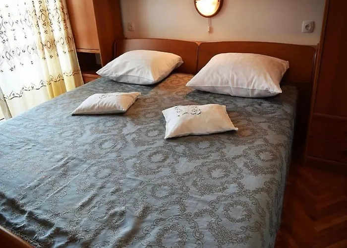 Eufemija-rab Apartment Kampor